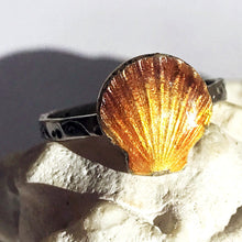 Load image into Gallery viewer, Enamel Sunrise Seashell Silver Ring with swirl stamped band - Seaside Harmony Jewelry