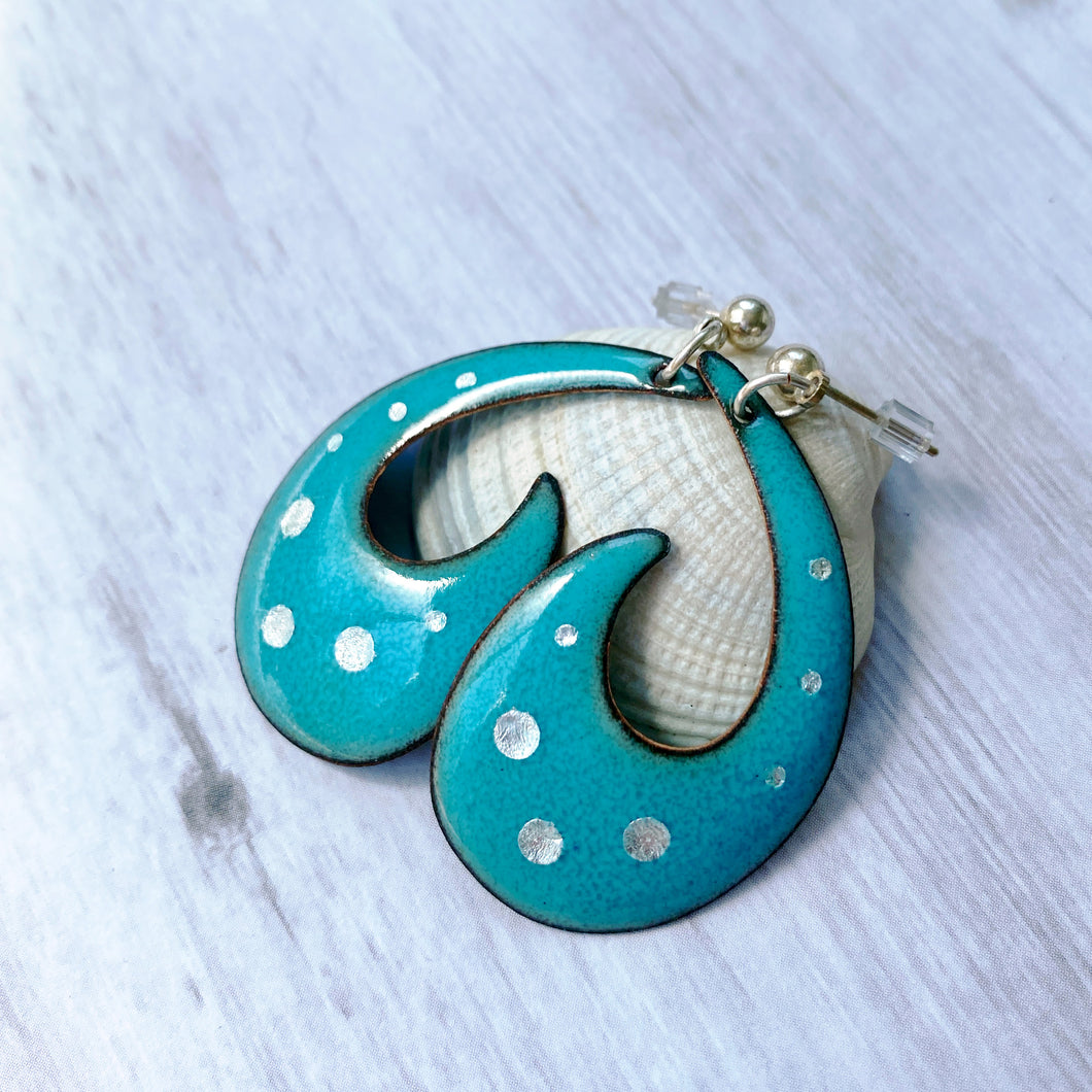 Turquoise enamel fish hook earrings with bubbles - Geometric
