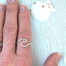 Load image into Gallery viewer, Sterling silver wave ring