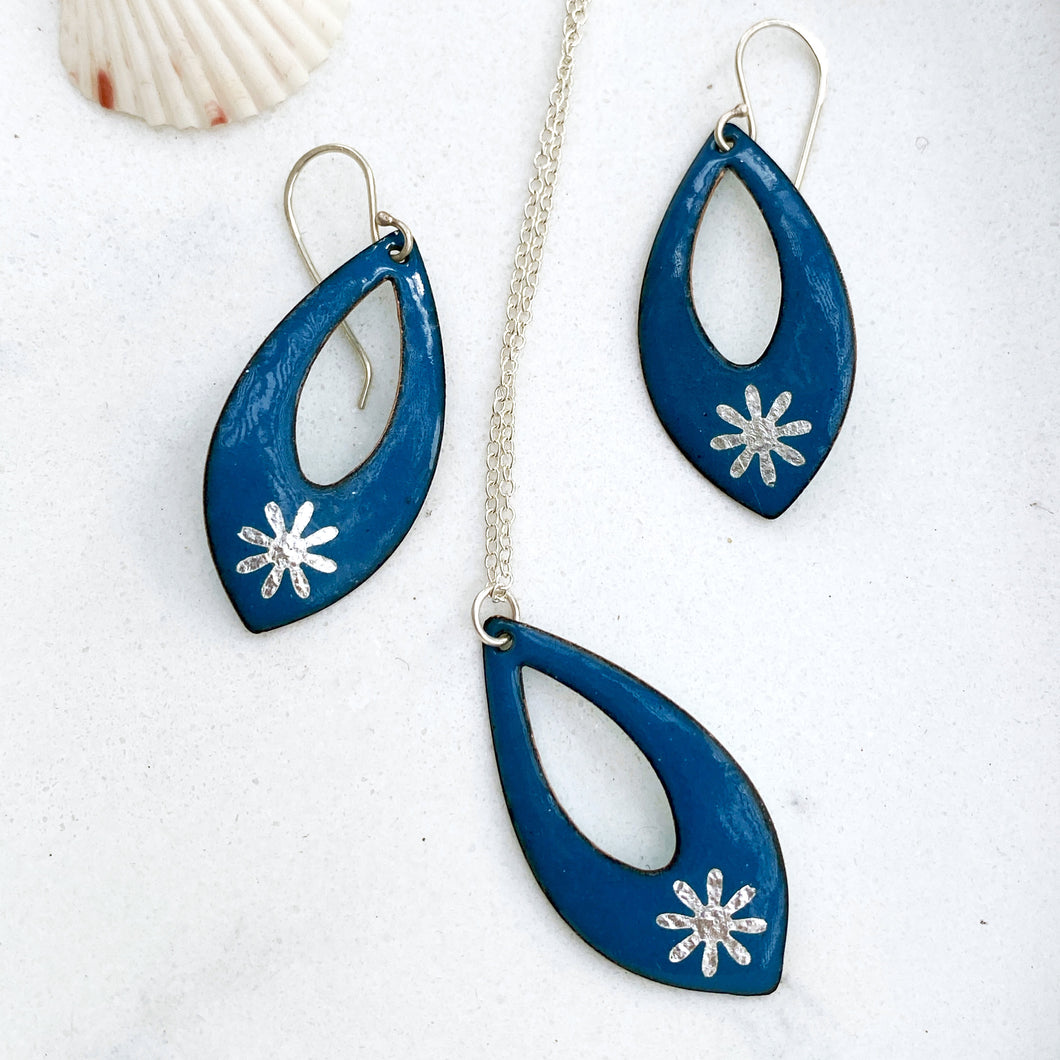 blue enamel silver snowflake necklace and earring set 